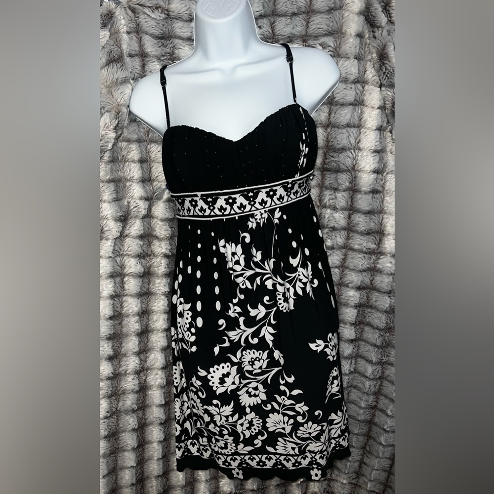 Speechless Spaghetti Strap Mid-Length Cocktail Dr… - image 1